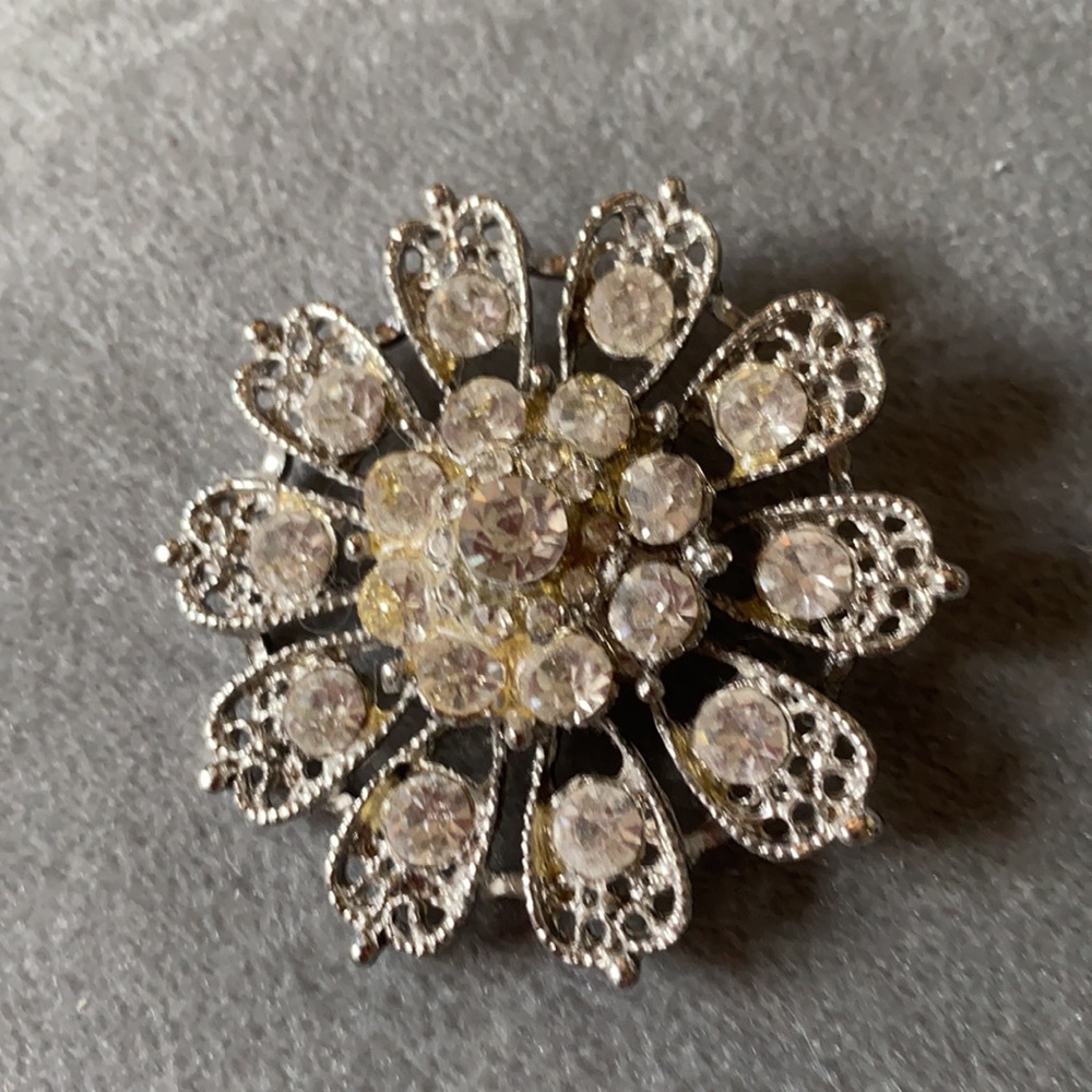 Silver Rhinestone Shoe Clips - Picture 2 of 5